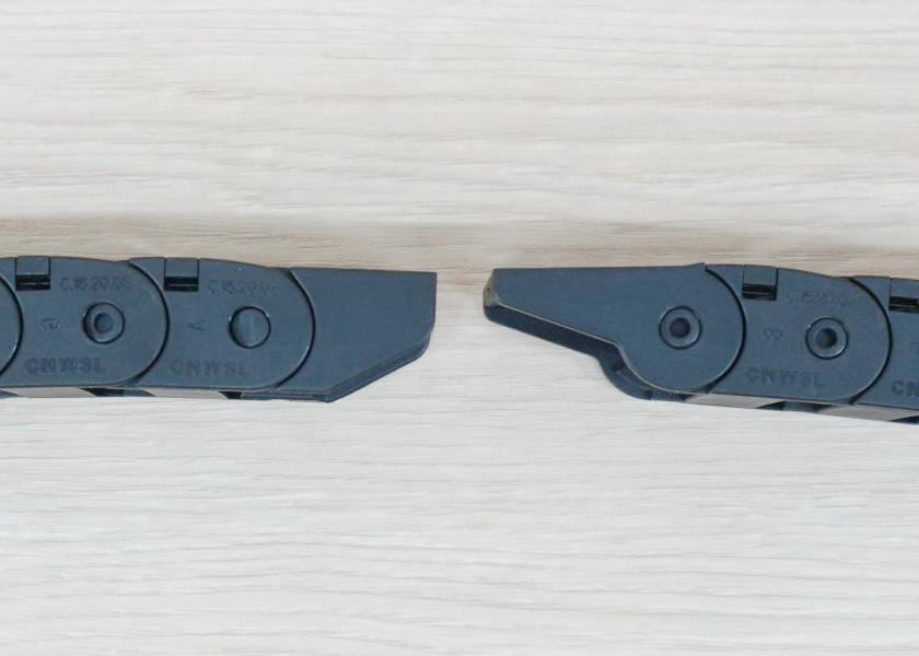 15 x 20 mm Cable Drag Chain R38mm ยาว 1M และ End Connectors (Bridge open outside)