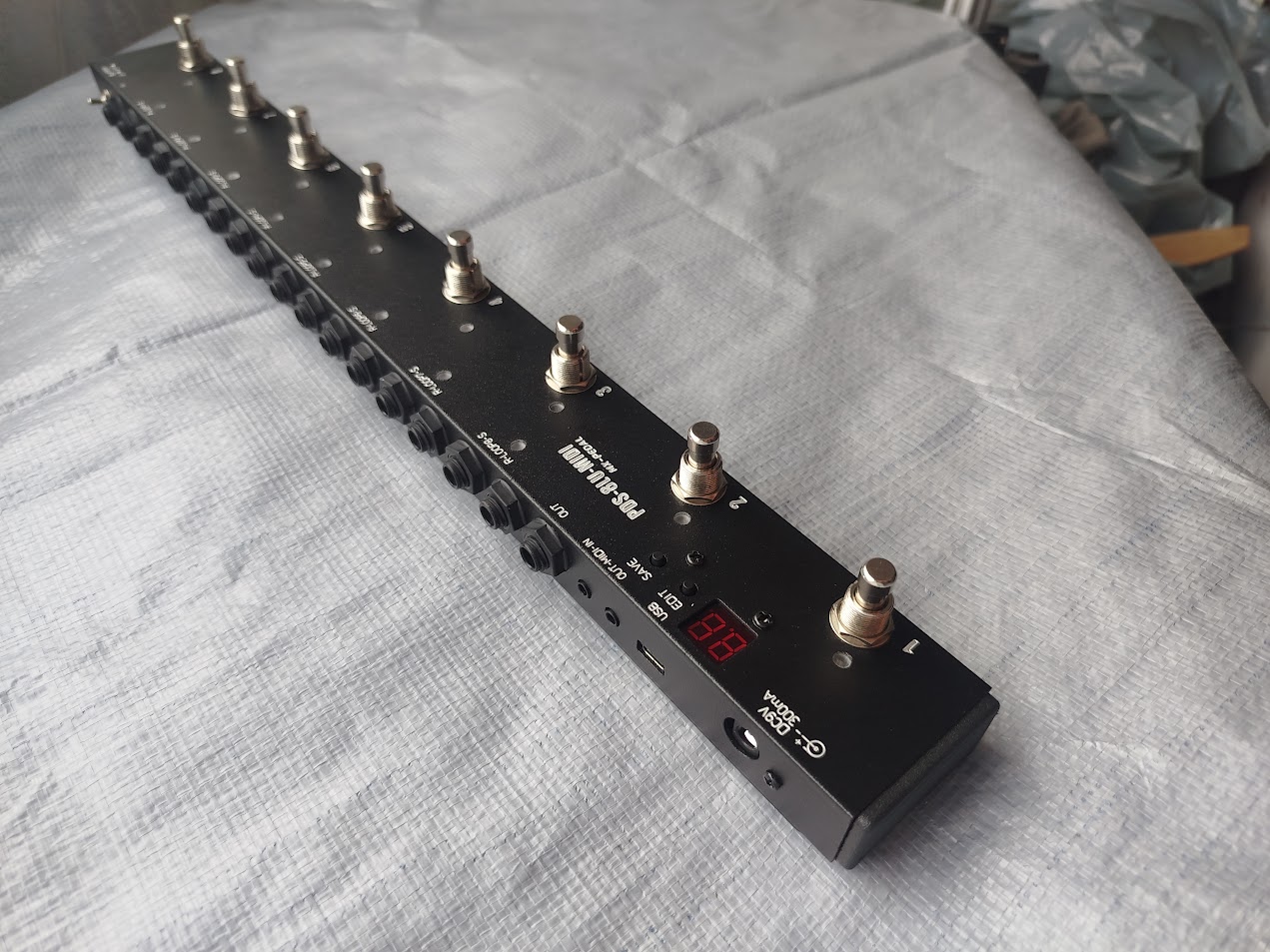 PEDAL SWITCHER PDS-8LU