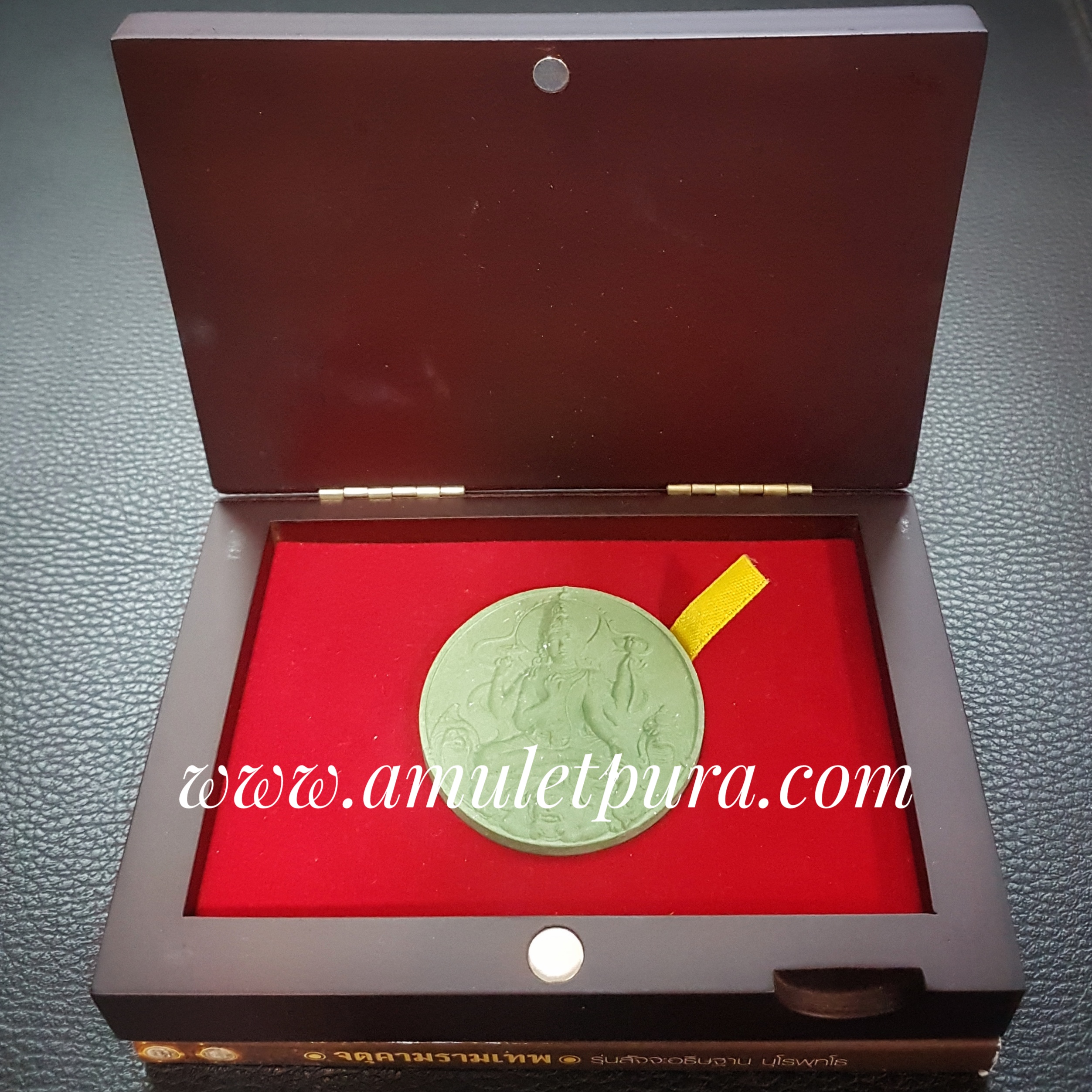 จตุคามรามเทพ รุ่นสัจจะอธิษฐาน (ขนาด 5 ซม. หลังยันต์ดวงตราเกษตร) ปี50 อ.ลักษณ์ เรขานิเทศ (หลังฝังเม็ดนวโลหะ มีโค้ด หมายเลขกำกับ)