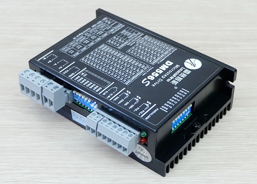 DM556S (Leadshine) Microstep Driver Peak 5.6A, 20-50 VDC 2-phase (Upgrade)