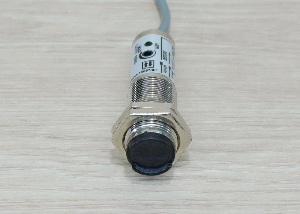 CDD-11N Photoelectric Switch 2-11cm Detection Range Adjust (NPN, NO/NC)