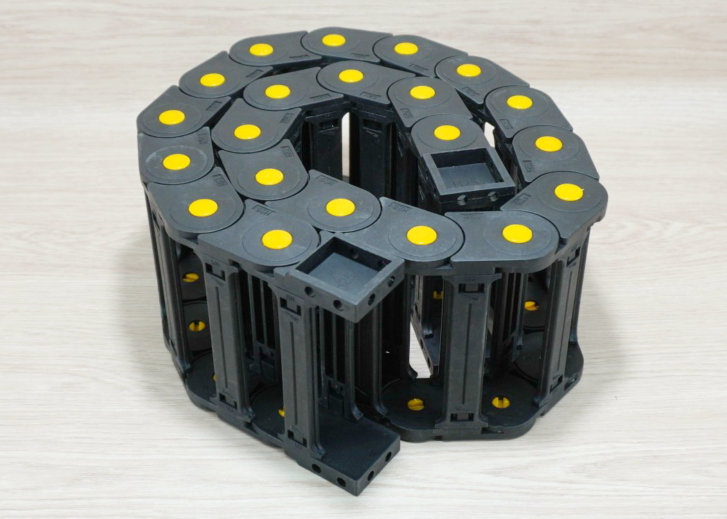 25 X 103 mm Cable Drag Chain R55mm ยาว 1M และ End Connectors (Bridge opening)