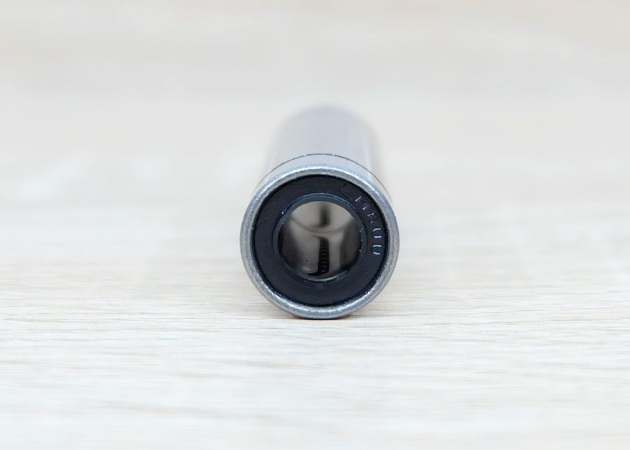 LM8LUU (8x15x45mm) Linear Ball Bearing 8mm