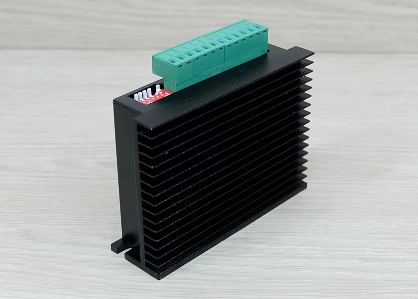 TB6600 (HY-DIV268N-5A) Stepper Motor Driver Peak 5A, 12-48 VDC [Aluminum Cover] 2-Phase