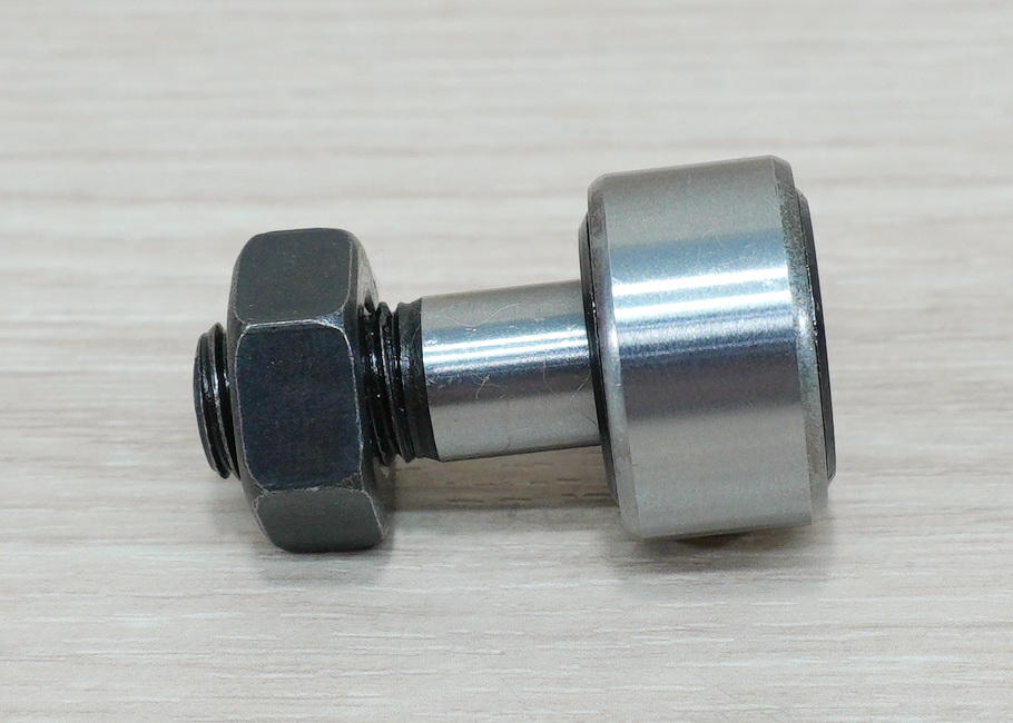 CF10/ KR22 Cam Follower Needle Roller Bearing M10x1.25mm