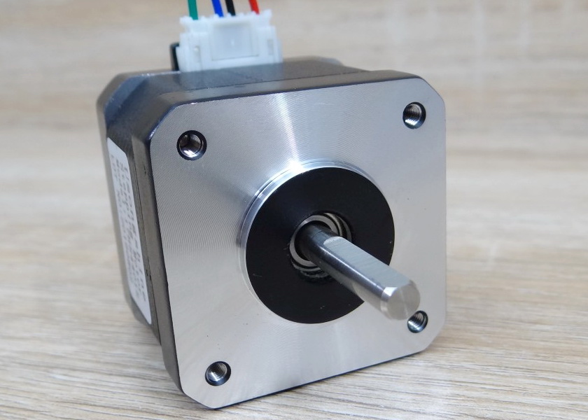 Usongshine - Stepper Motor (Nema17) แรงบิด 42 N.cm 1.5A (17HS4401S) Black End