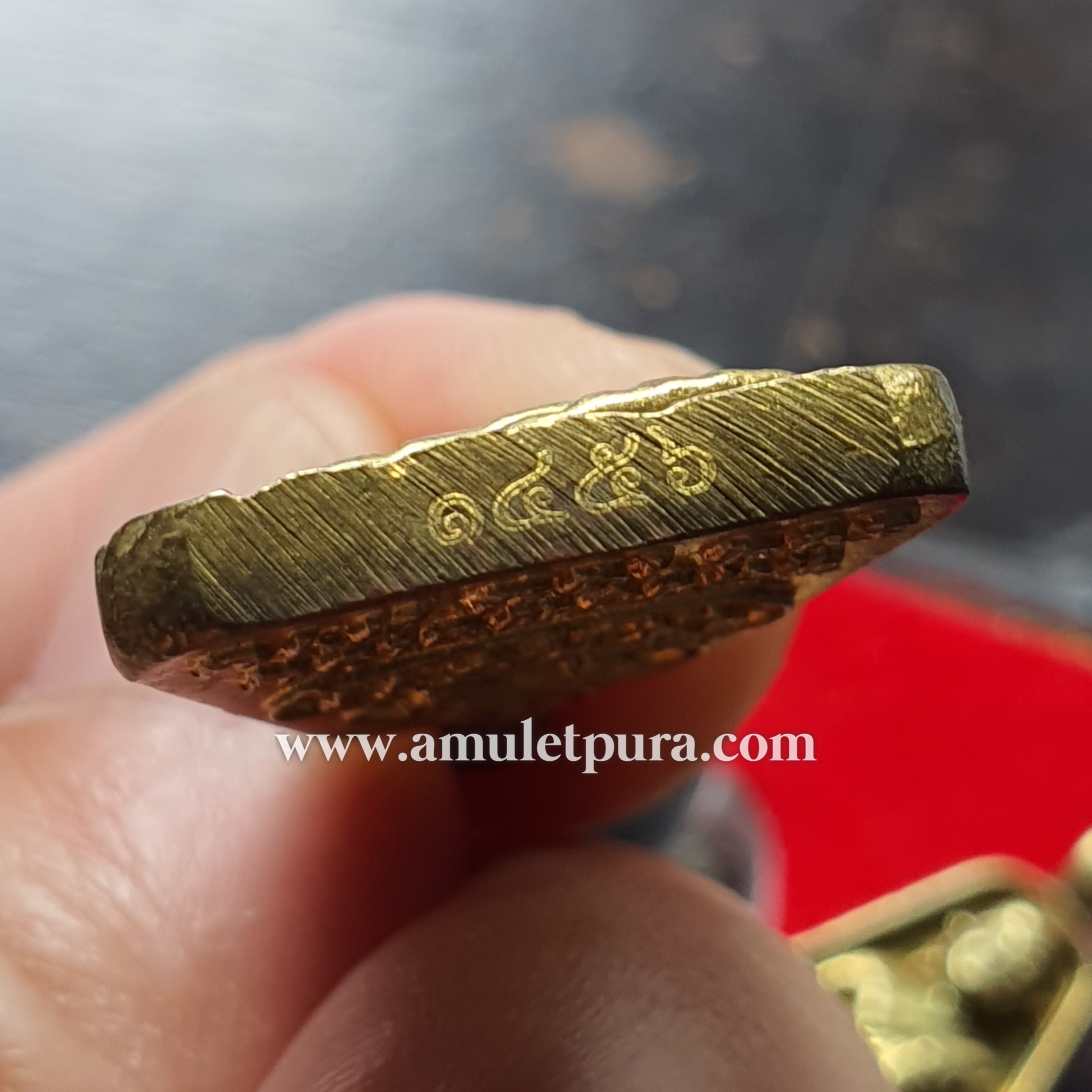 หลวงพ่อเงิน วัดบางคลาน (ชุดเหรียญจอบใหญ่-เล็ก เนื้อทองระฆัง) รุ่นรวยเงินล้าน ปี42 วัดบางคลาน จ.พิจิตร (ตอกโค้ด "เงิน" ที่สังฆาฏิ หมายเลข1456)