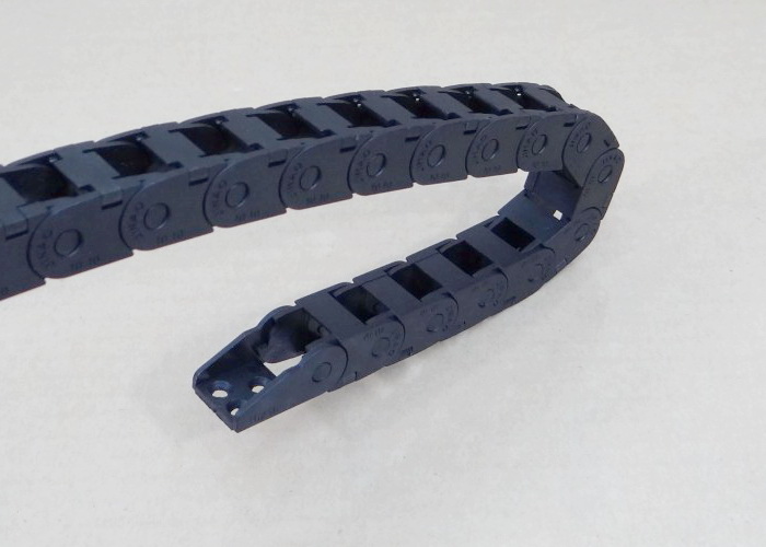 10 X 10 mm Cable Drag Chain R18mm ยาว 1M และ End Connectors (Bridge open outside)
