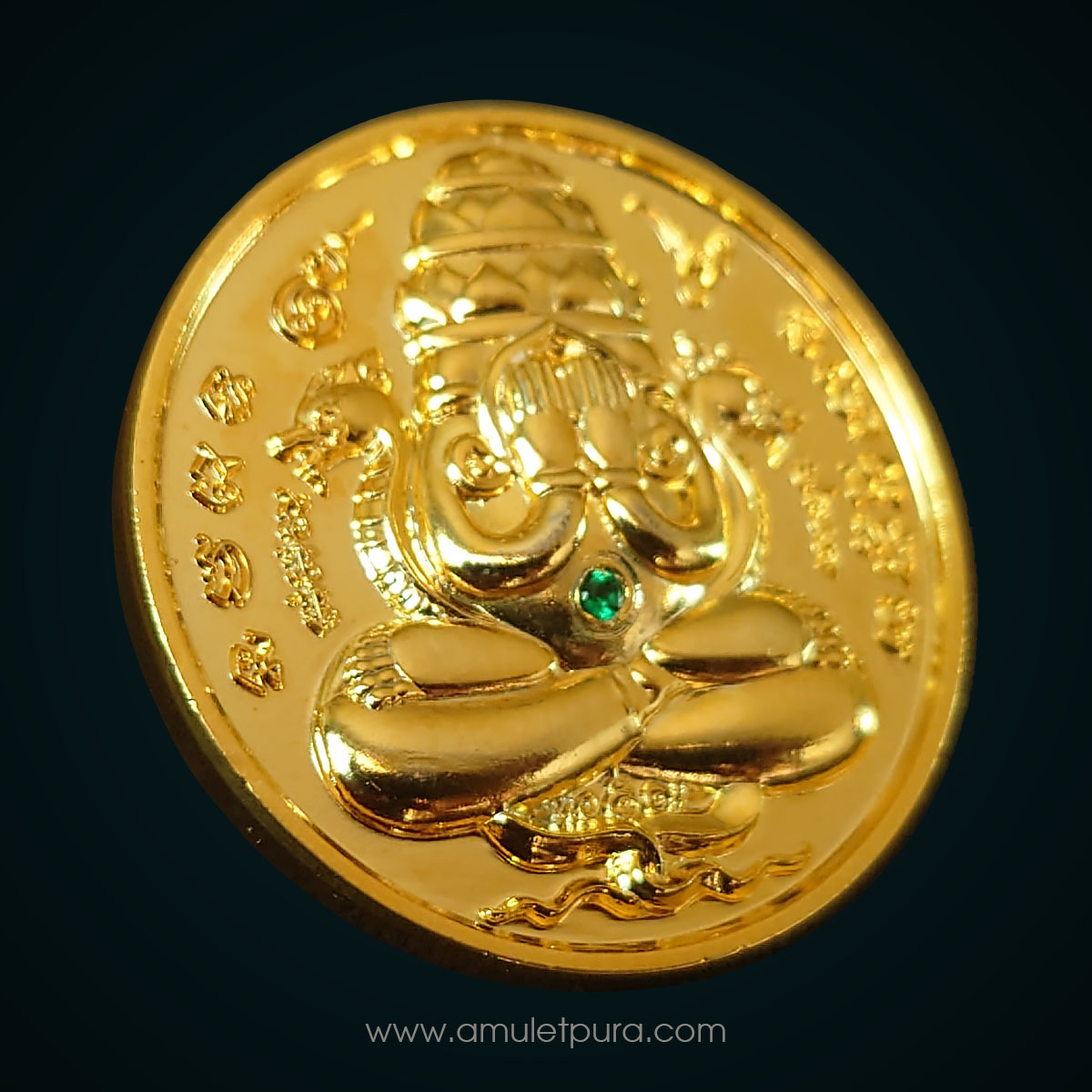 พระปิดตาพังพระกาฬ รุ่นมีกูไม่จน (เนื้อกะไหล่ทองฝังพลอยเขียว) ปี66 หลวงปู่อิ่ม วัดทุ่งนาใหม่ จ.นครศรีธรรมราช (สร้าง 39 เหรียญ 3 โค้ด หมายเลข 11)