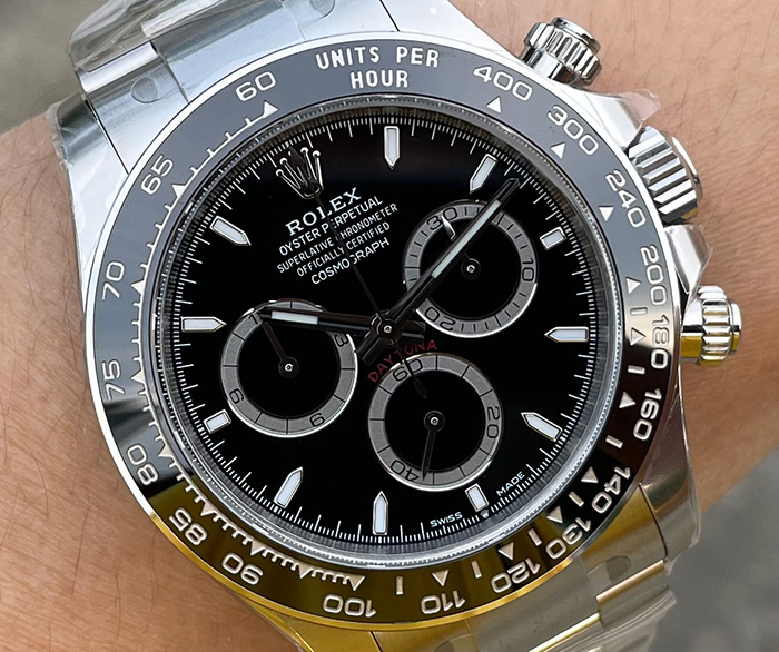 ROLEX DAYTONA BLACK 126500 CLEAN F