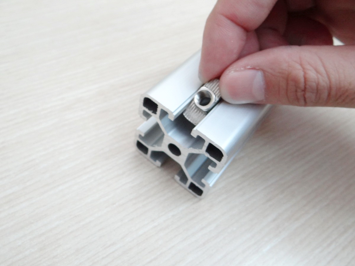 Free Nut M6 (20 ตัว/ชุด) สำหรับ Series 40 Alu Profile