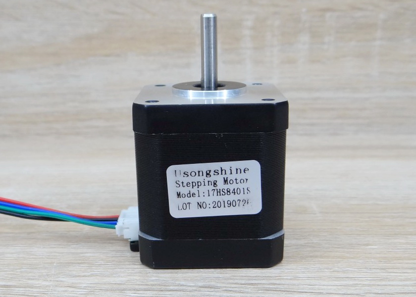 Usongshine - Stepper Motor (Nema17) แรงบิด 48 N.cm 1.5A (17HS8401S) Black End