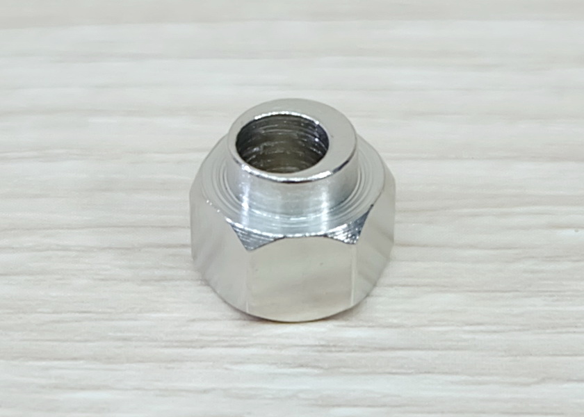 Eccentric column 6.35 mm - bore 5mm <OD 10mm> (Nickel-plated)