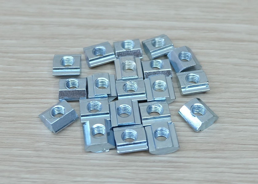 T-Nut M5 (20 ตัว/ชุด) สำหรับ Series 20 Alu Profile
