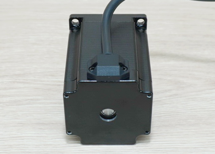 OUKEDA - Stepper Motor (Nema 23) แรงบิด 1.89N.m 4.2A Shaft 8mm (OK57DL76-424A) 50cm Cable