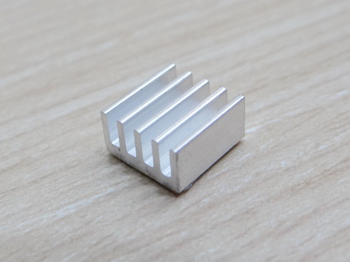 Aluminum Heat Sink 8.8 x 8.8 x 5 mm (ชุด 4 ชิ้น)