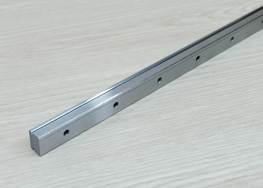 MGN15R - Linear Guide Rail Length 500mm