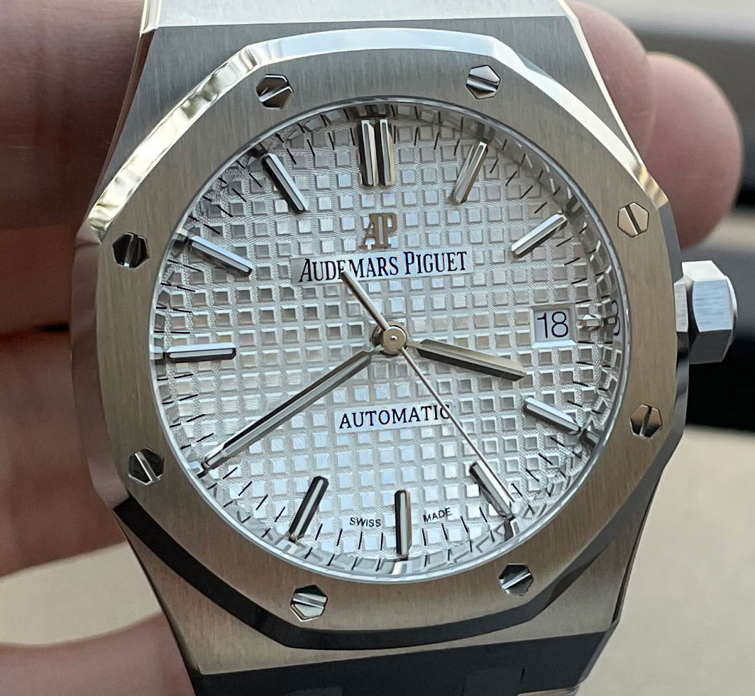 AP Royal Oak 15450 WHITE 37mm. ZF