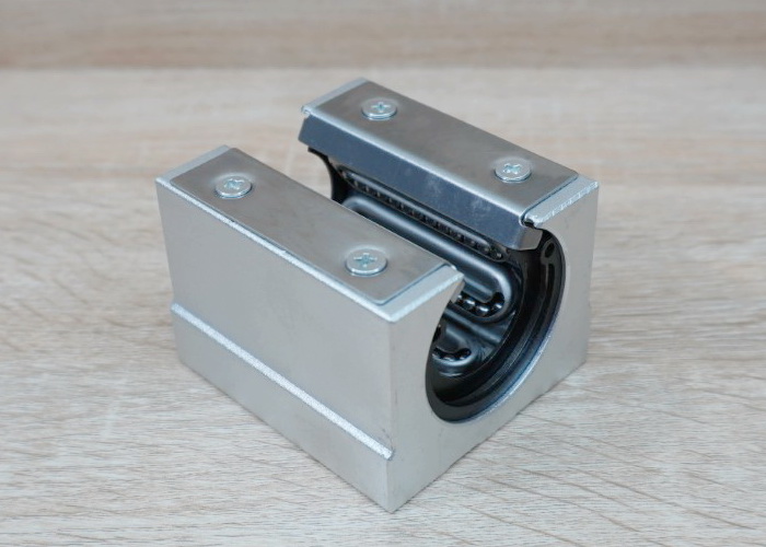 SBR25GA (ร่องเหล็ก ทนทานสูง) Steel Retainer - Aluminum Linear Ball Bearing Block