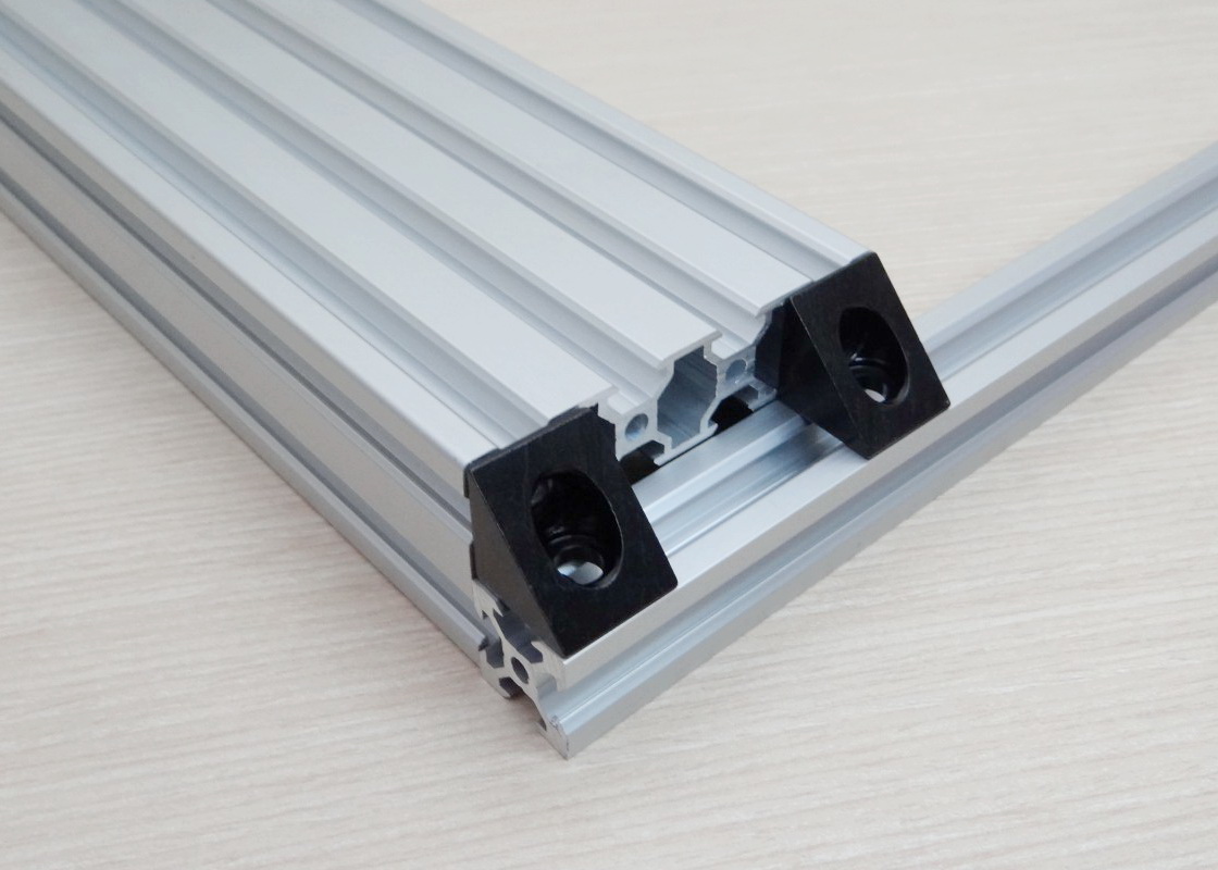 Black Angle Corner Connector