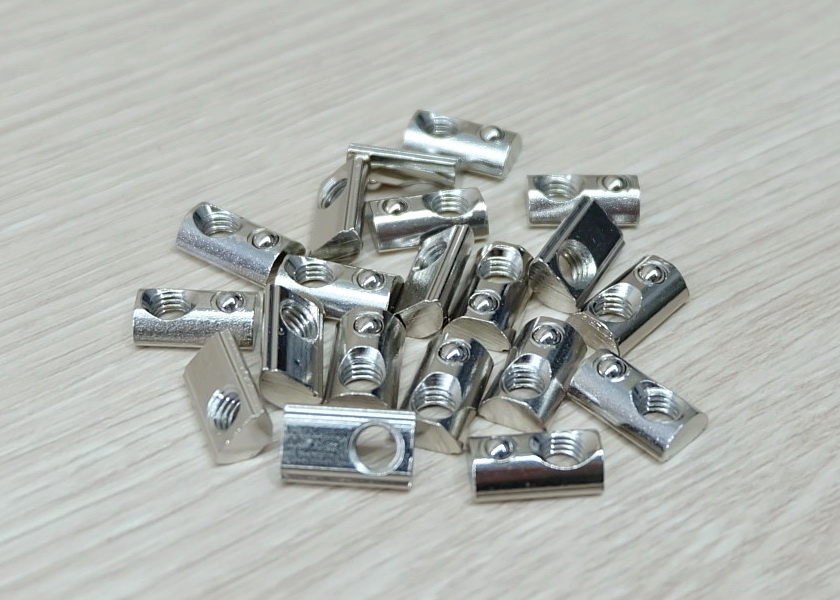 M5 Shrapnel Steel Ball Nut สำหรับ Series 20 Alu Profile (แพ็ค 20 ตัว)