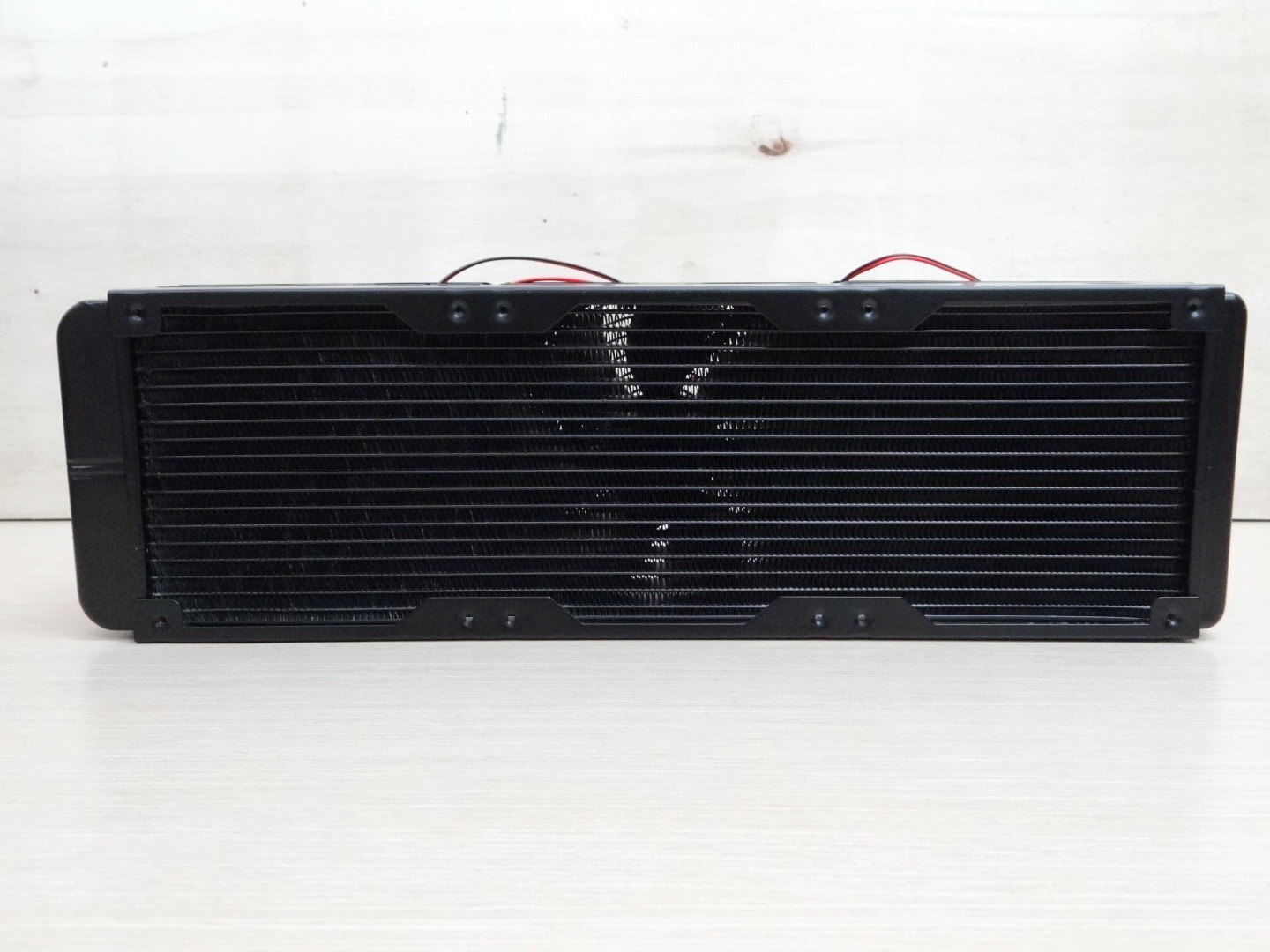 360mm (หัวจุก 10mm) Aluminum Radiator Water Cooling 18 Tube Heat Exchanger + 3 Fan 12V DC