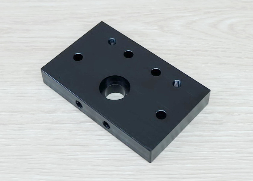 C-beam End Mount (Black)