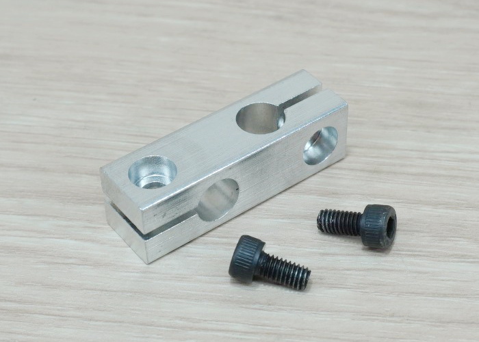 8mm x 8mm Holes Cross Shaft Support Aluminum Alloy