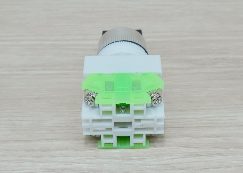 LAY37-20X3 AC660V 10A (3-Position) Industrial Selector Rotary Switch (ON-OFF-ON) self-locking