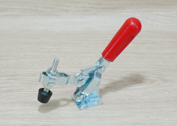 102B - 104mm Vertical Type Toggle Clamp 100kg Holding Capacity