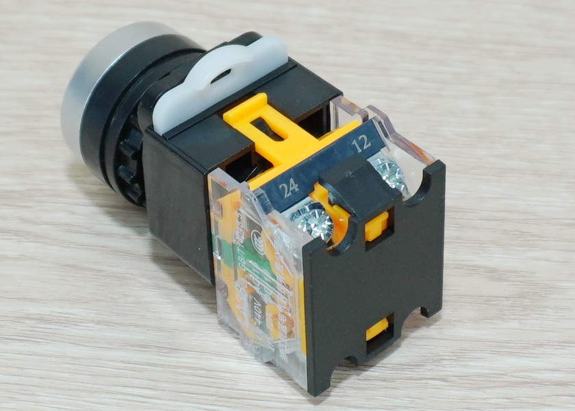 LA38 22mm Flat Head Pushbutton Switch 1NO/1NC Reset (Blue - กดติด-ปล่อยดับ) LA38-11BN