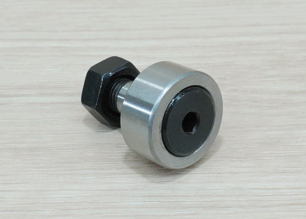 CF10-1/ KR26 Cam Follower Needle Roller Bearing M10x1.25mm