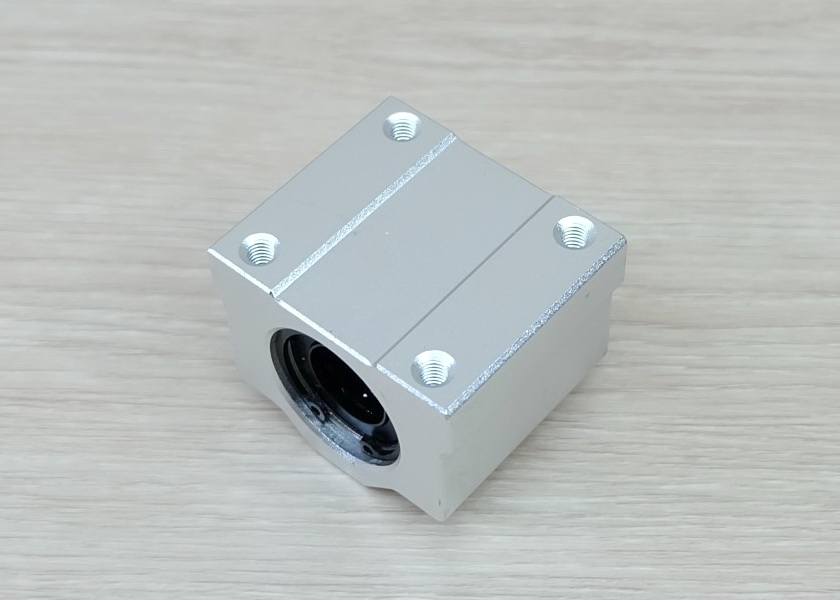 SCS16UU Linear Ball Bearing Block 16mm