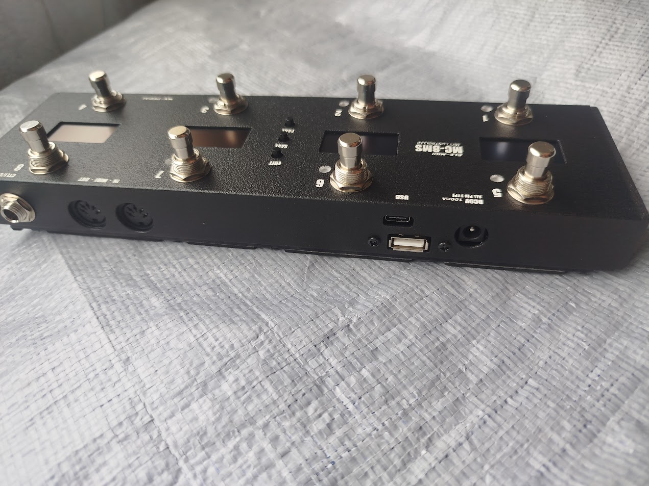 MC-8MS MIDI CONTROLLER