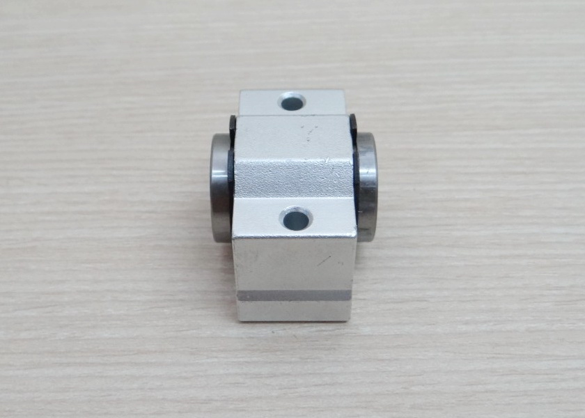 SCV12UU Linear Ball Bearing Block 12mm