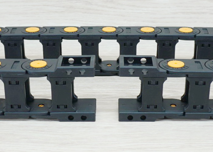 20 X 38 mm Cable Drag Chain R55mm ยาว 1M และ End Connectors (Bridge opening)