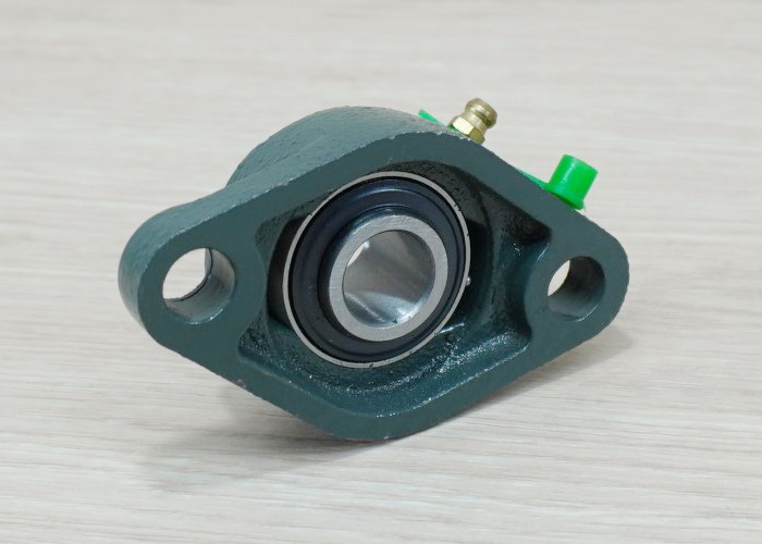 UCFL203 Flange Bearing Unit 17mm Cast Iron Housing Self-aligning