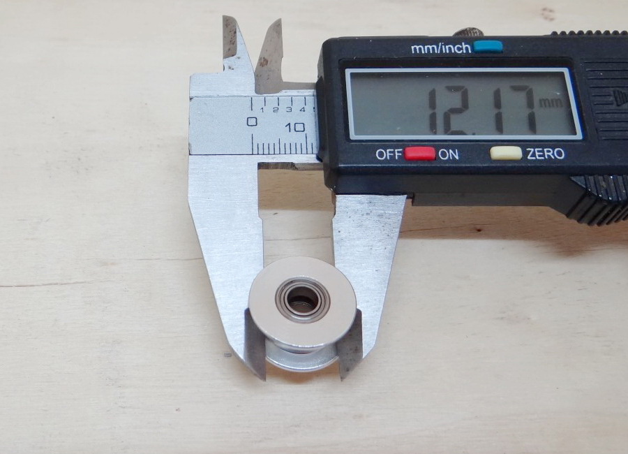 Pulley Wheel ไม่มีฟันแบบ 20 ฟัน 2GT width 6mm belt (Bore 5mm)