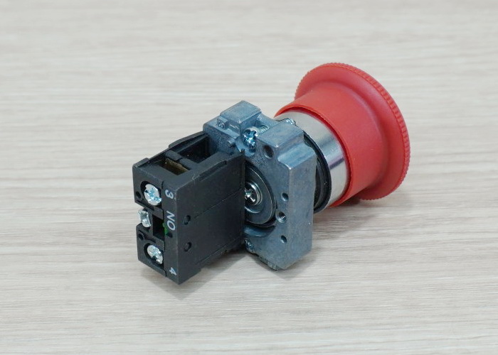 XB2-BS541 (1NO / ZB2-BE101) Contact Twist Emergency Push Button Switch 22mm