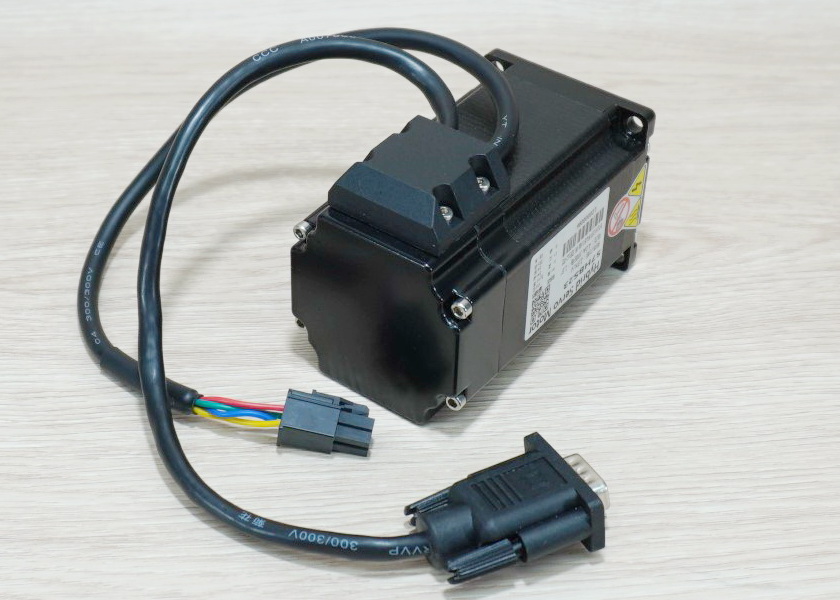 Hybrid Closed-Loop Stepper Motor (Nema23) 57HBS23 แรงบิด 2.3N.m 4A Shaft 8mm + HBS57 Driver