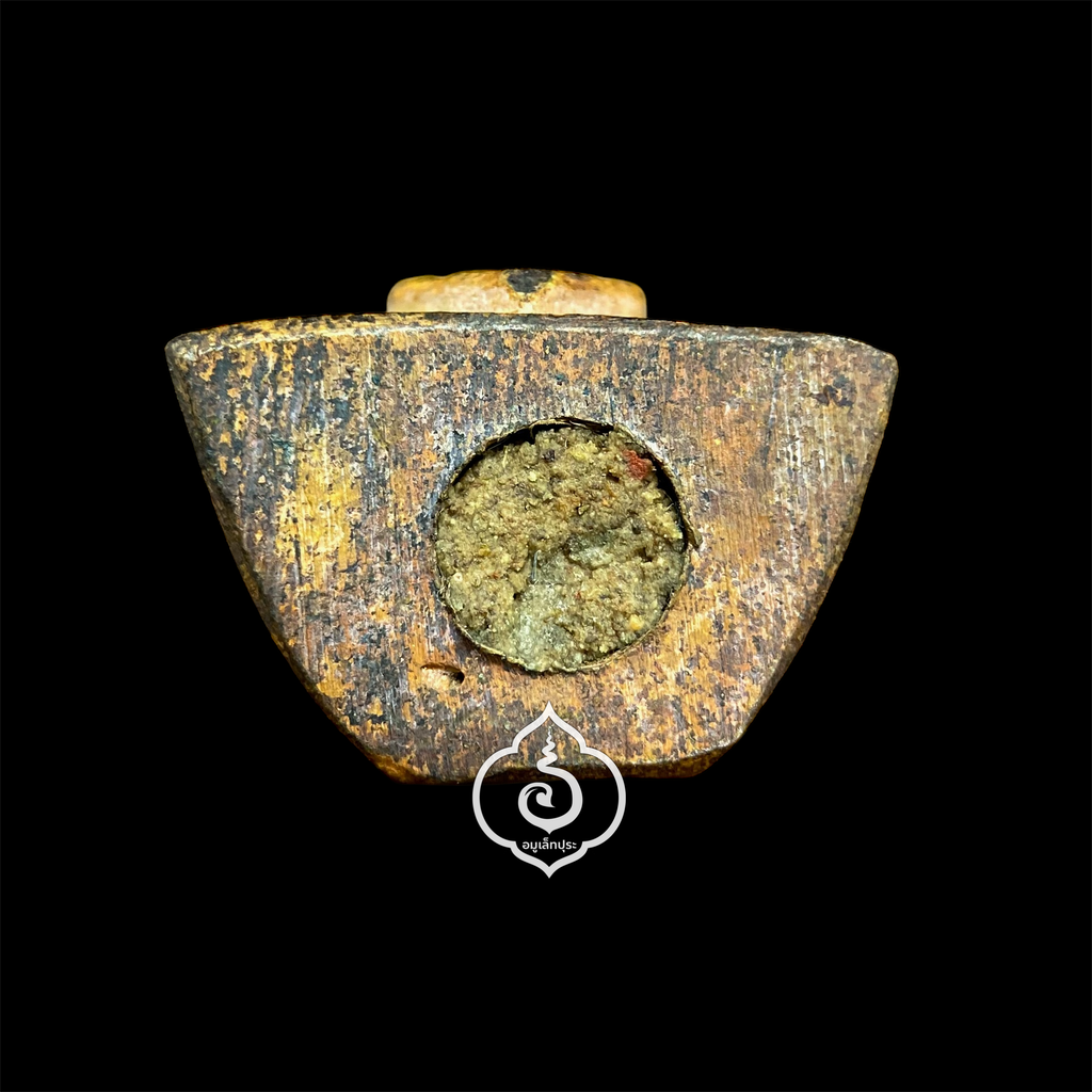 กุมารทองเทพฤทธิ์ (โลหะอาถรรพ์ อุดผงดิน 7 ป่าช้า) ปี49 หลวงปู่แผ้ว ปวโร วัดเจริญราษฎร์บำรุง (วัดหนองพงนก) จ.นครปฐม