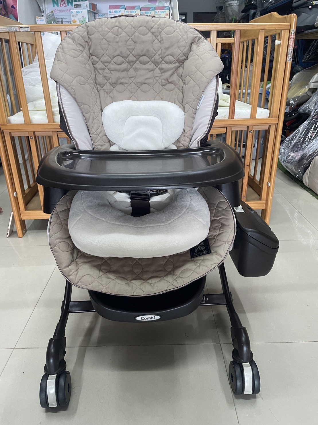 Combi ไฮแชร์ไฟฟ้า Combi รุ่น Nemulila แบบ Auto Swing สภาพสวย 90%ซักฆ่าเชื้ออย่างดีพร้อมใช้งาน