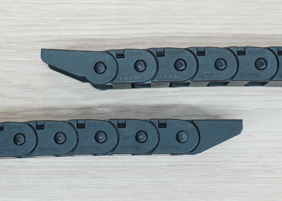 10 X 20 mm Cable Drag Chain R18mm ยาว 1M และ End Connectors (Bridge open outside)