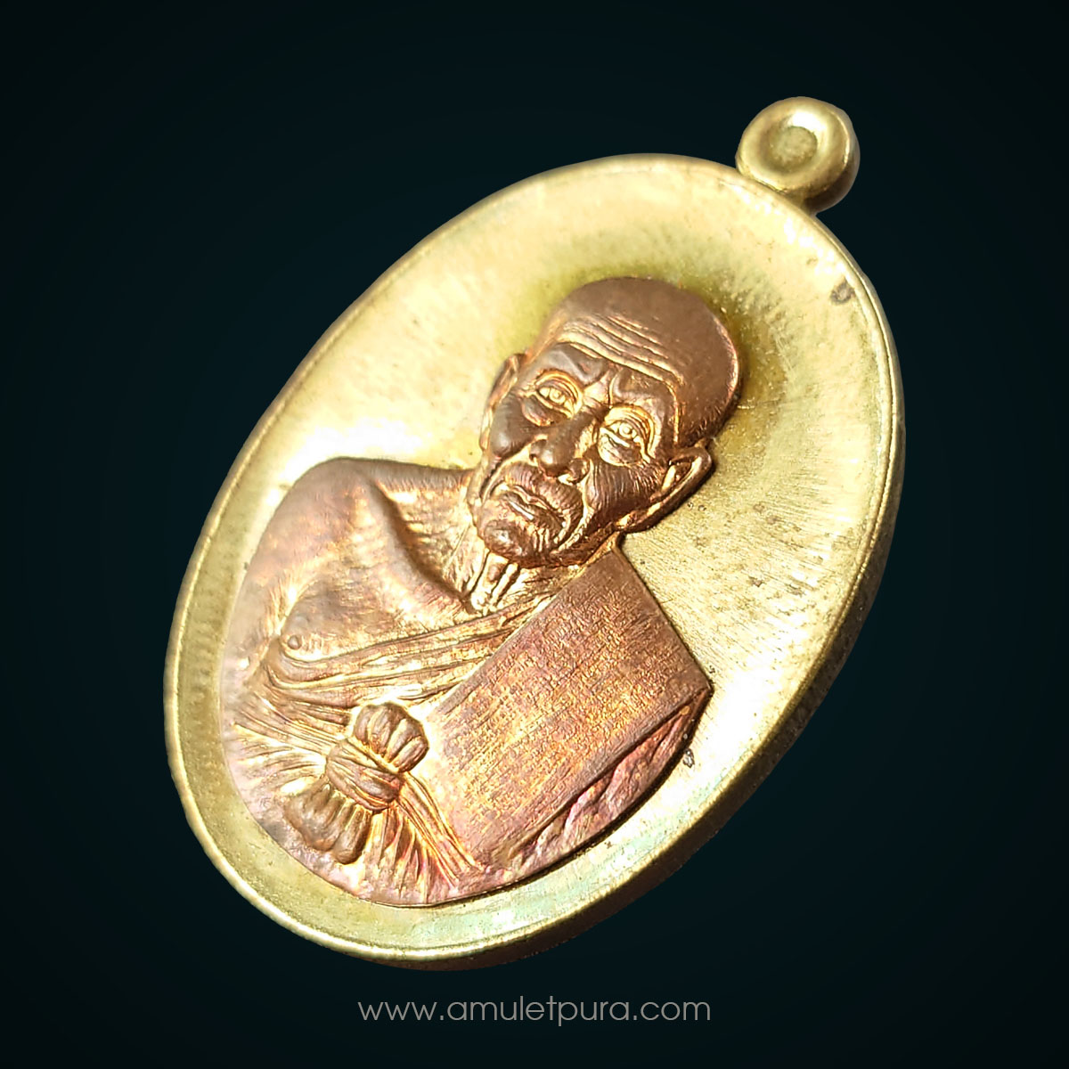 หลวงปู่ทวด รุ่นปาฏิหาริย์ EOD (ชุดกรรมการเล็ก สร้าง 999 ชุด ตะกั่วหน้ากากทองระฆัง, ทองระฆังหน้ากากทองแดง, ทองสัตตะ) ปี55 วัดพุทไธศวรรย์ จ.อยุธยา (ตอกโค้ด หมายเลข 35) สร้างโดยศิษย์สายทหารหน่วยทำลายล้างและเก็บกู้วัตถุระเบิด (EOD ARMY)