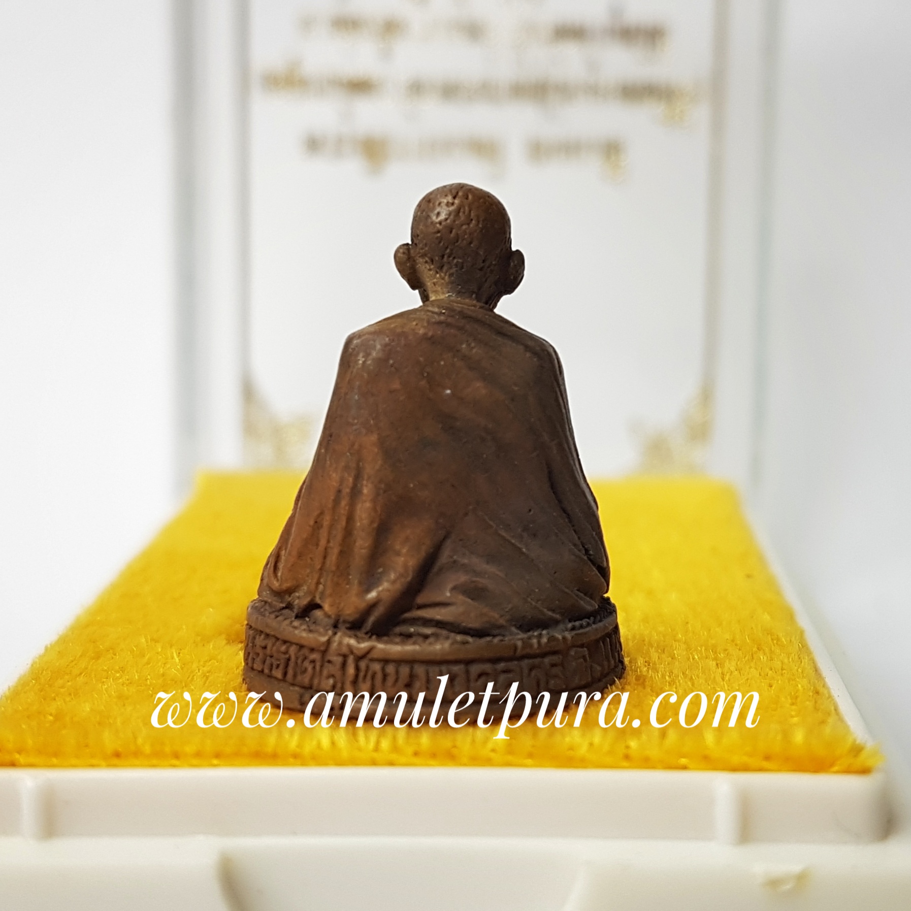 รูปหล่อพระอธิการมนตรี ธมฺมเมธี(พระครูบาน้อย)รุ่นจัดตั้งมูลนิธิช่วยเหลือเด็กนักเรียนยากจนในชนบทภาคเหนือ รุ่น1(ทองแดง)วัดพระธาตุสุโทนมงคลคีรี จ.แพร่