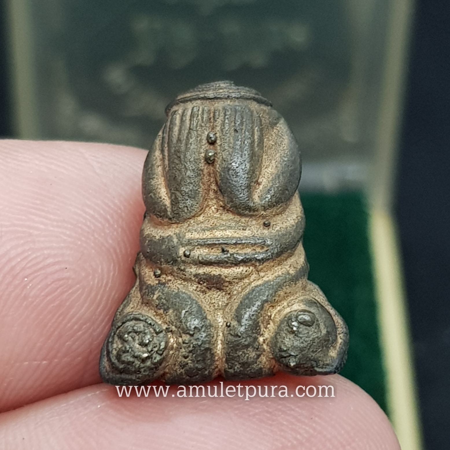 พระปิดตายันต์ยุ่ง รุ่นแรก ไปดี - มีโชค เนื้อนวโลหะเต็มสูตร ปี37 หลวงพ่อเมี้ยน วัดโพธิ์กบเจา จ.พระนครศรีอยุธยา(ตอกโค้ดด้านหลัง)