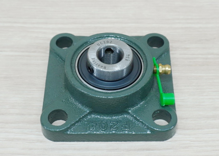 UCF202 Flange Bearing Unit 15mm Cast Iron Housing Self-aligning (โครงของ F204)