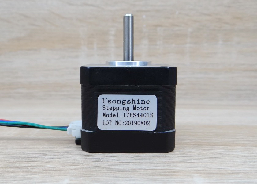 Usongshine - Stepper Motor (Nema17) แรงบิด 42 N.cm 1.5A (17HS4401S) Black End
