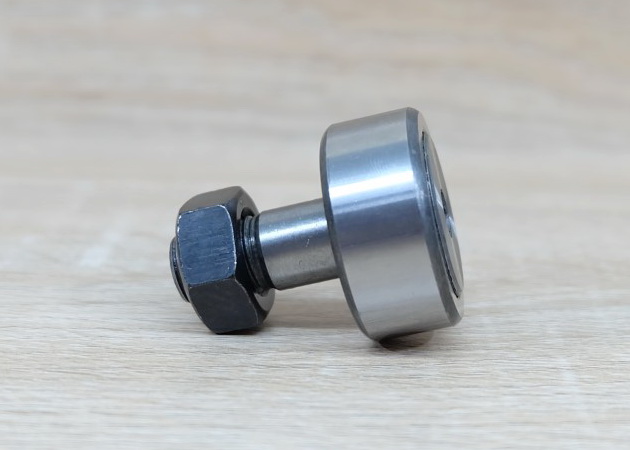 CF12-1/ KR32 Cam Follower Needle Roller Bearing M12x1.5mm