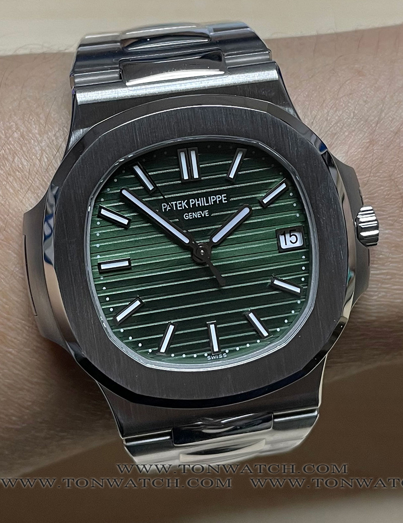 PATEK 5711 OLIVE GREEN 3KF V2